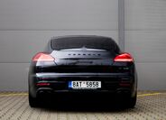 Porsche Panamera 6