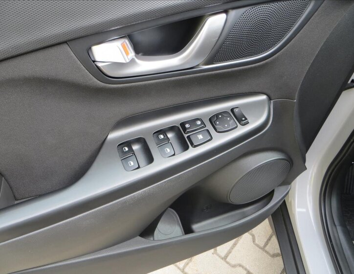 Hyundai Kona SUV / Terénní 998,0 88 kw