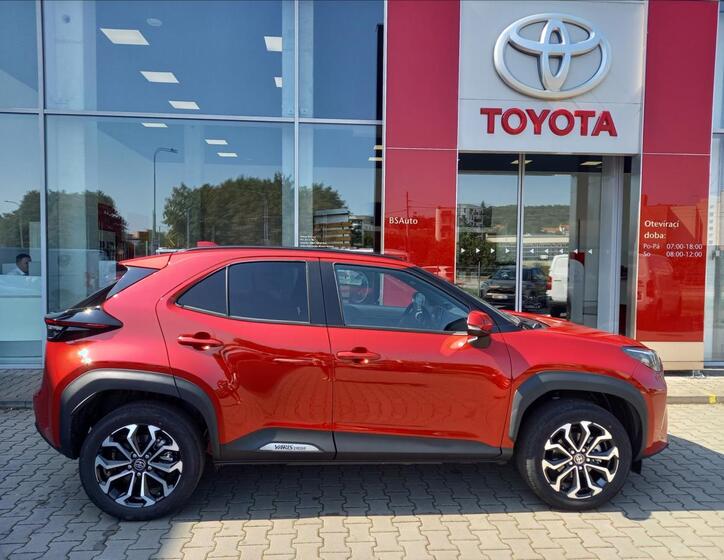 Toyota Yaris Cross 6