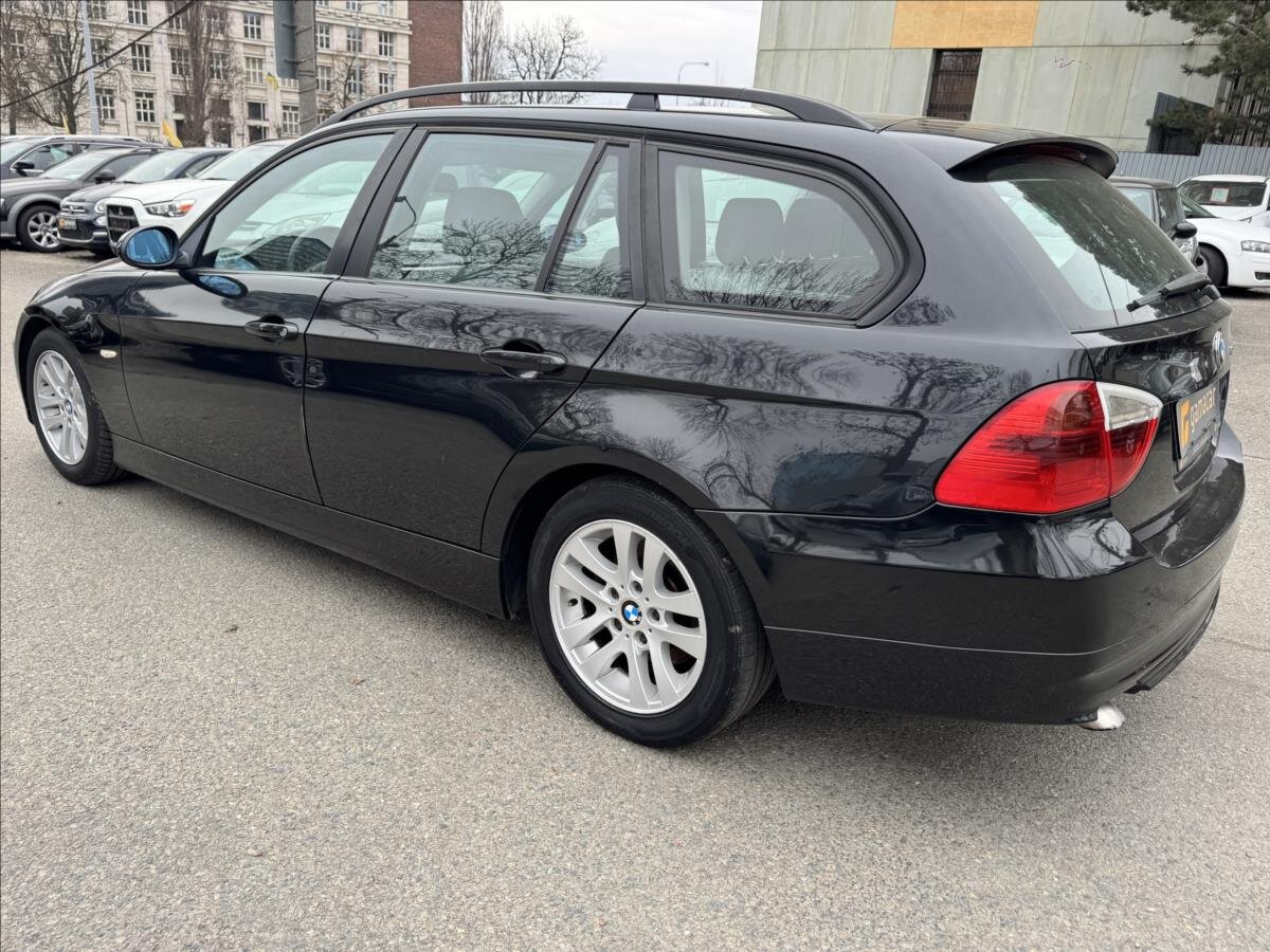 BMW Řada 3 Kombi 2,0 l 120 kw