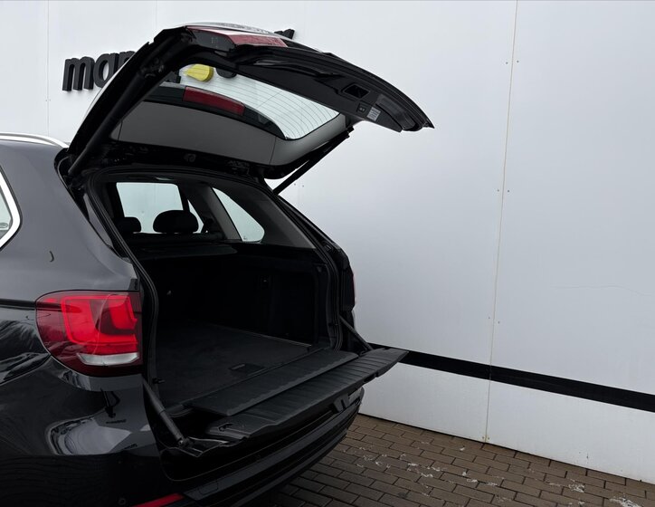 BMW X5 SUV 3,0 l 190 kw