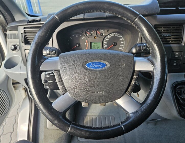 Ford Transit 11