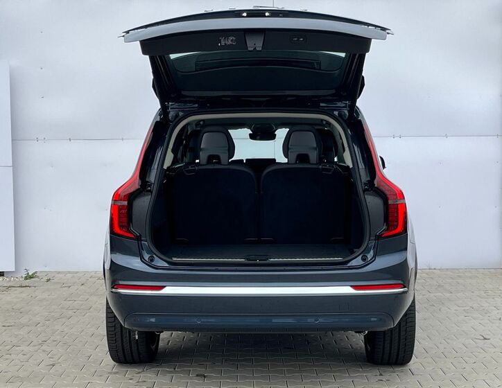 Volvo XC90 12
