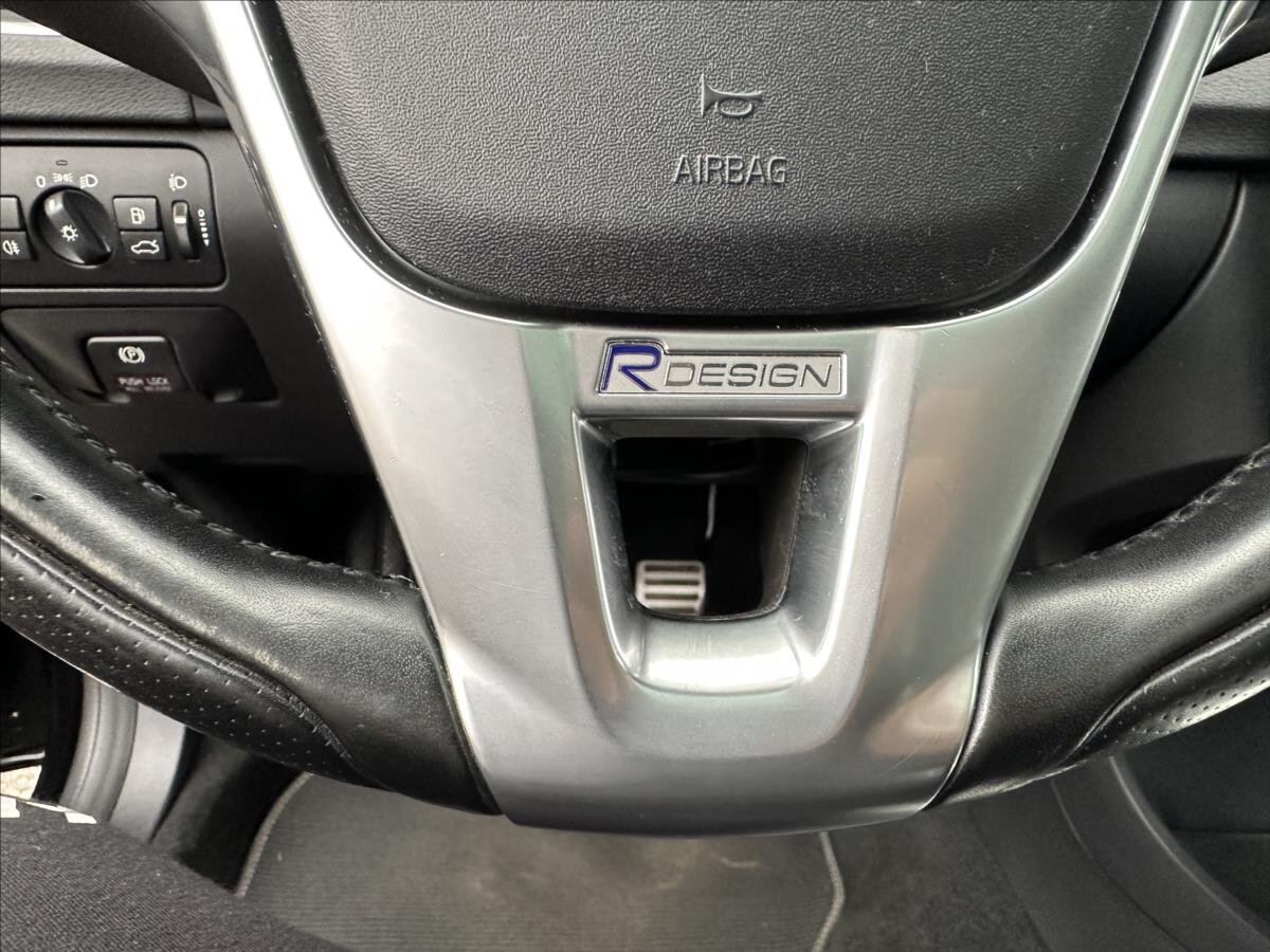 Volvo V60 Kombi 2,4 l 158 kw