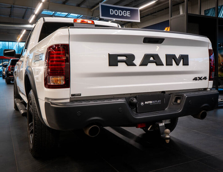 Dodge RAM Pick-up 5,7 l 291 kw