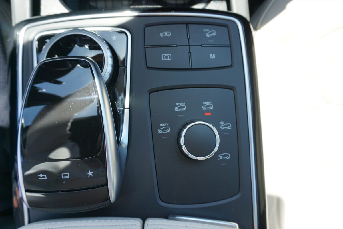 Mercedes-Benz GLS Kombi 3,0 l 190 kw