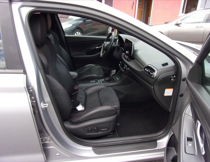 Hyundai i30 Hatchback 1,6 l 100 kw