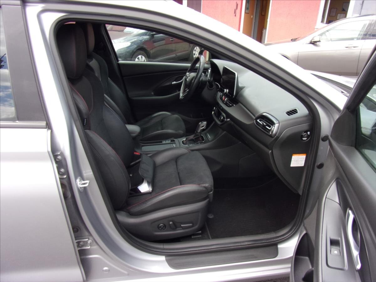 Hyundai i30 Hatchback 1,6 l 100 kw