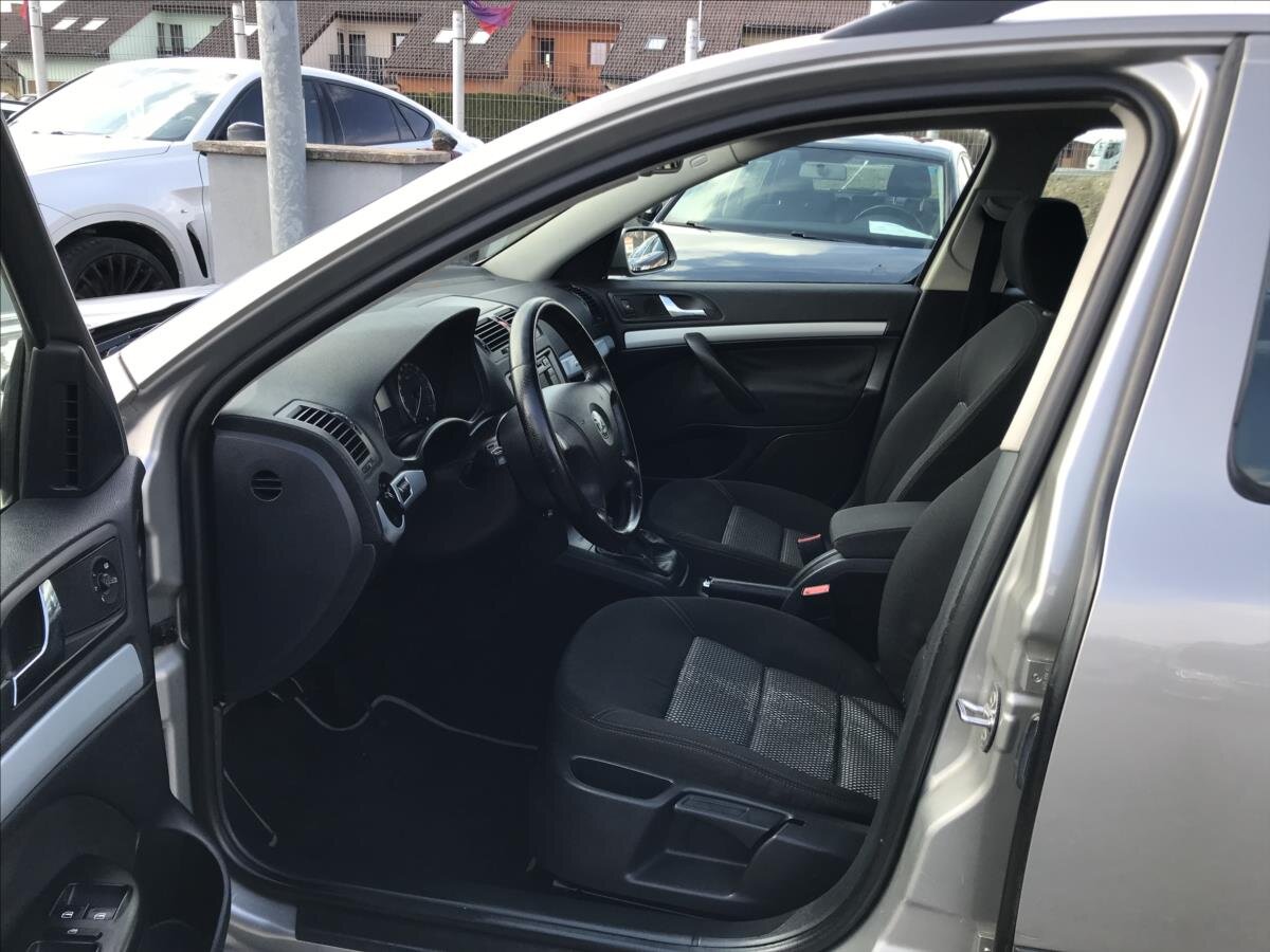 Škoda Octavia Kombi 2,0 l 103 kw