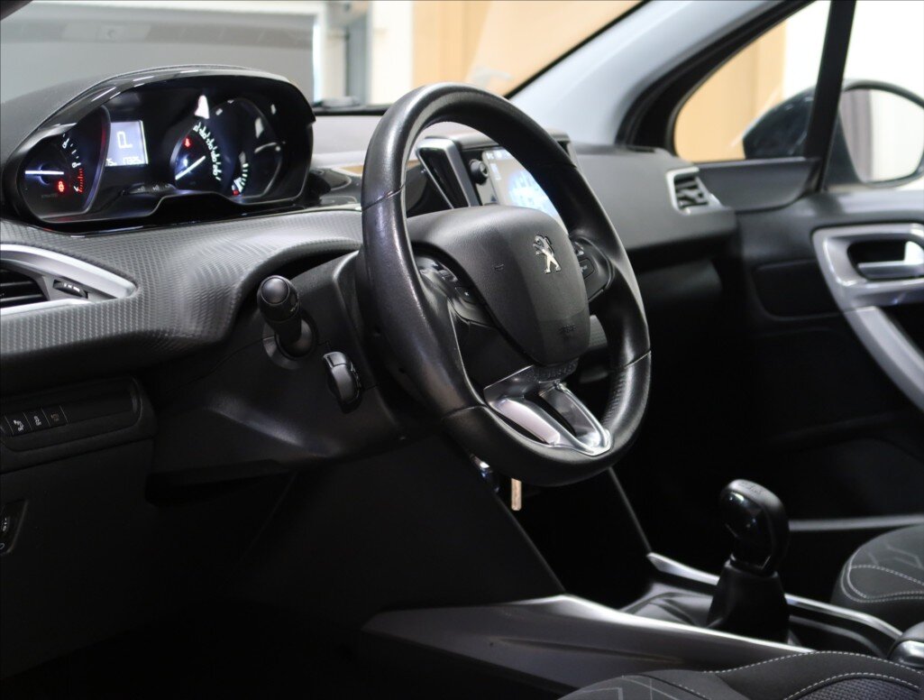 Peugeot 2008 SUV / Terénní 1,2 l 81 kw