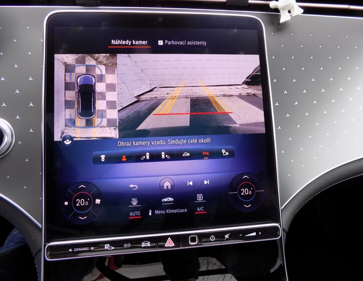 Mercedes-Benz EQE 28