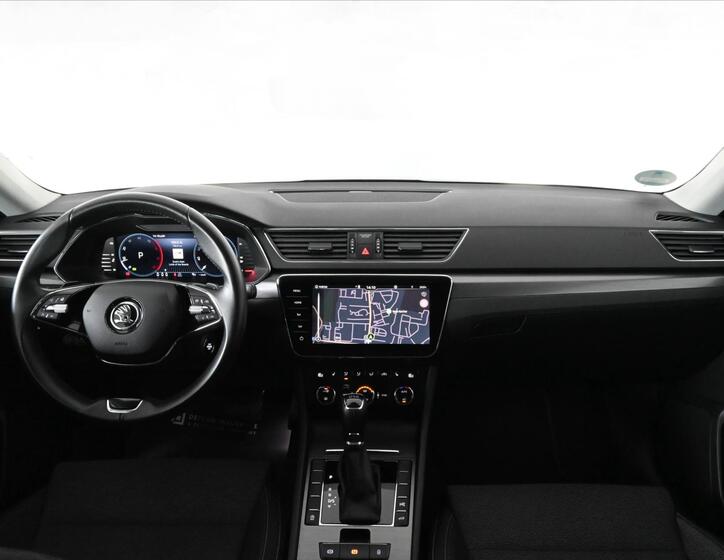 Škoda Superb 11