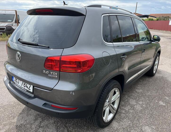 Volkswagen Tiguan 6