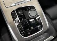 BMW X7 SUV 4,4 l 390 kw
