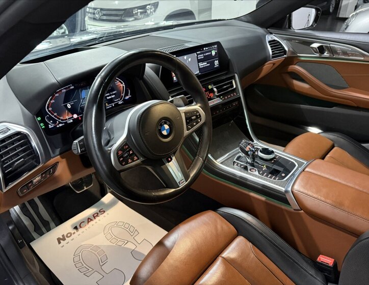 BMW Řada 8 Sedan / Limuzína 3,0 l 250 kw