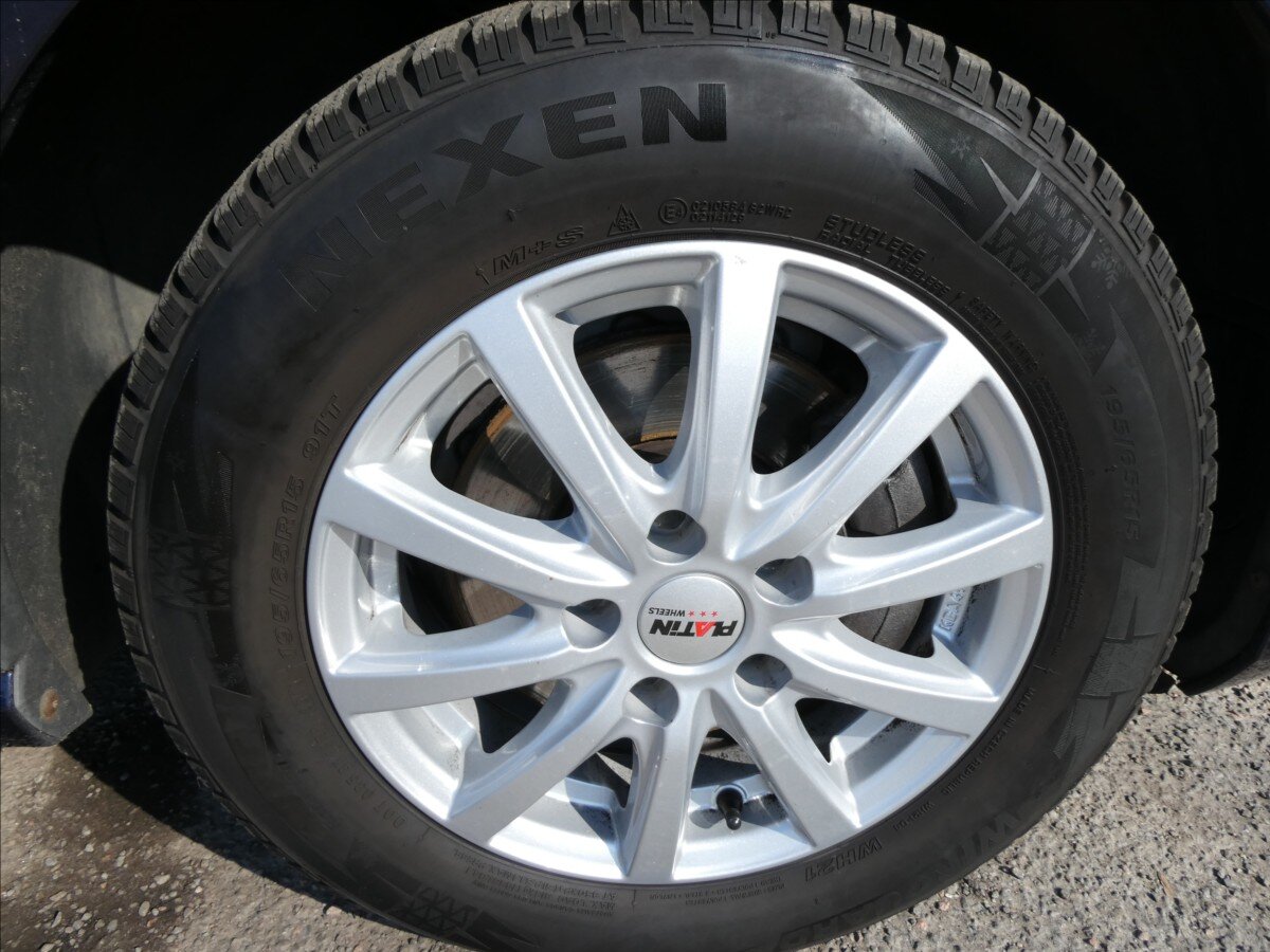 Volkswagen Golf Kombi 1,6 l 81 kw