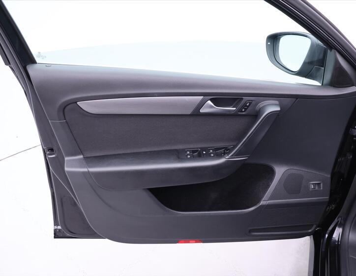 Volkswagen Passat 11