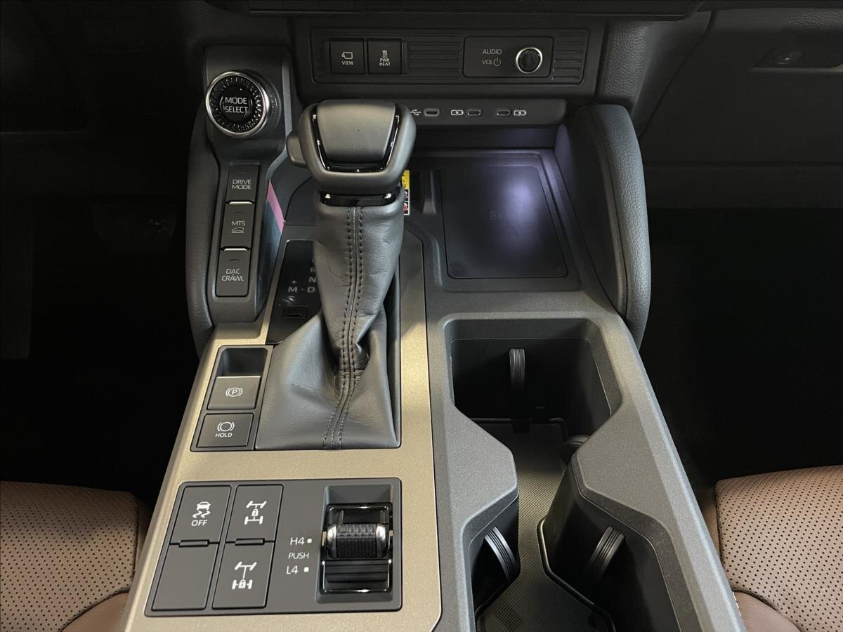 Toyota Land Cruiser SUV 2,8 l 150 kw