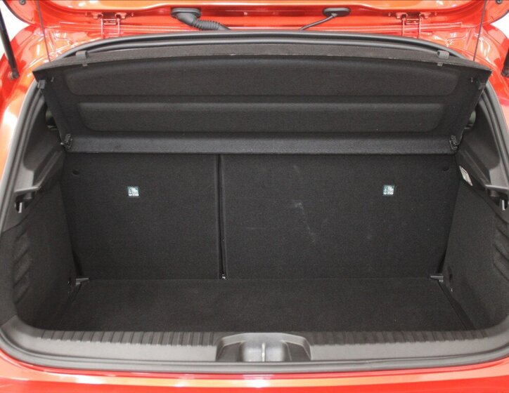 Mitsubishi Colt Hatchback 999,0 67 kw