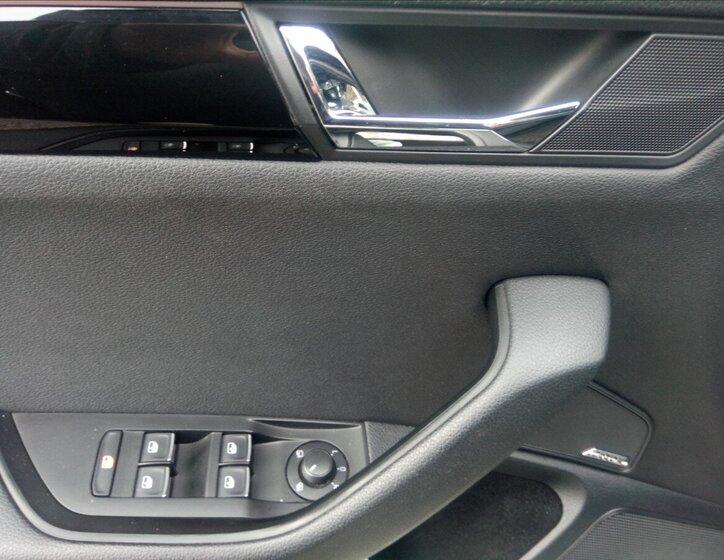 Škoda Superb Kombi 2,0 l 140 kw