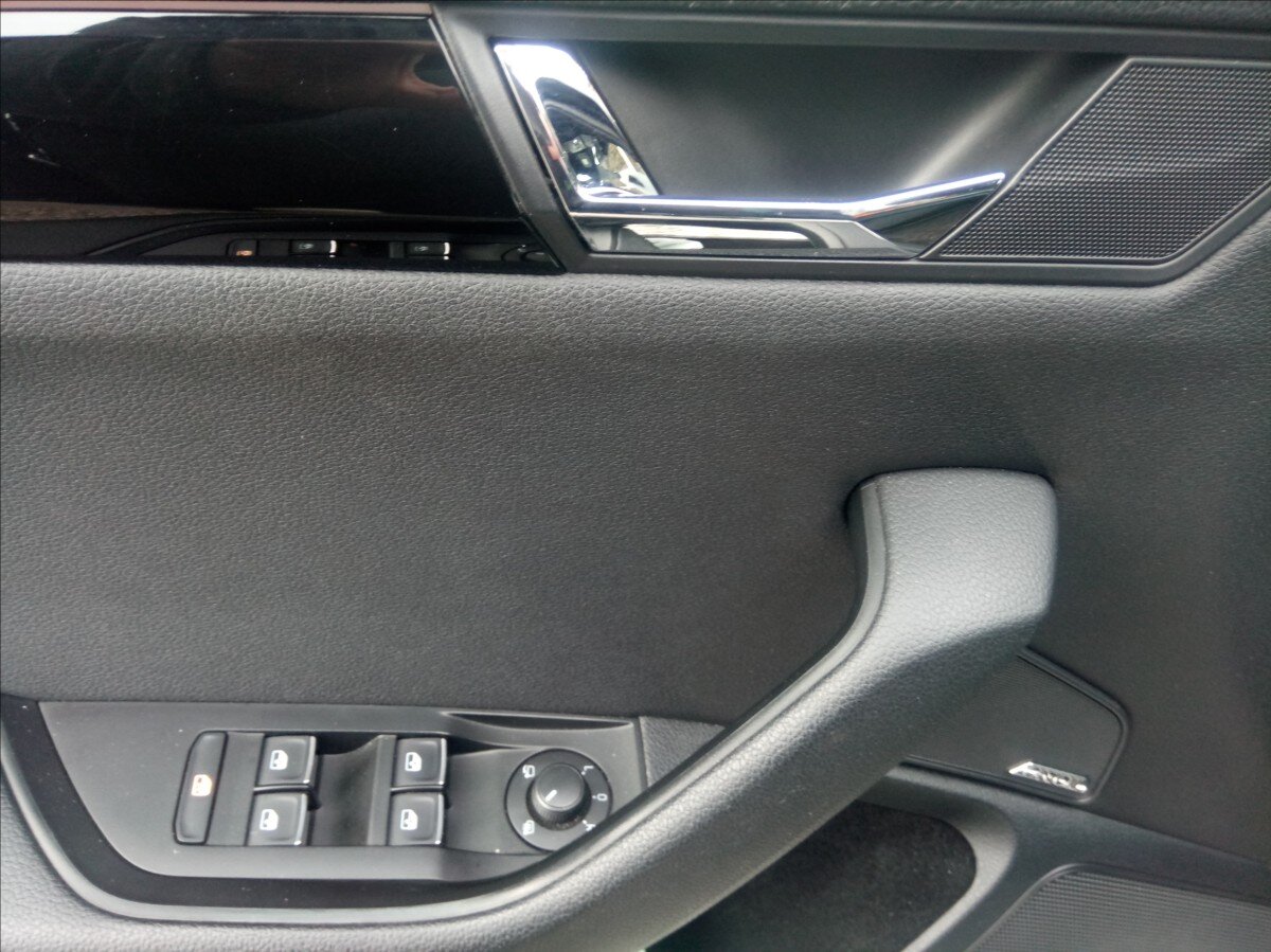 Škoda Superb Kombi 2,0 l 140 kw