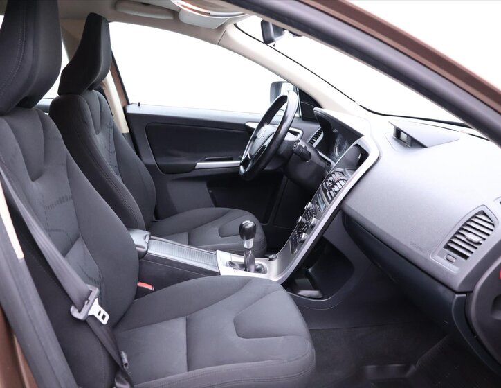 Volvo XC60 SUV 5,2 l 151 kw