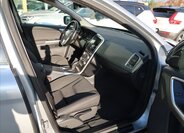Volvo XC60 SUV 2,4 l 158 kw