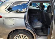 Mitsubishi Outlander 16