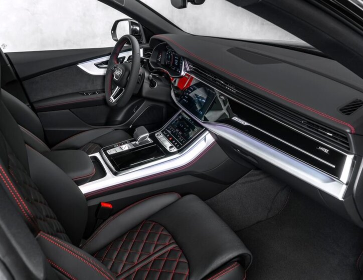 Audi Q8 SUV / Terénní 3,0 l 210 kw