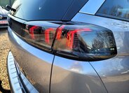 Peugeot 5008 SUV 1,5 l 96 kw