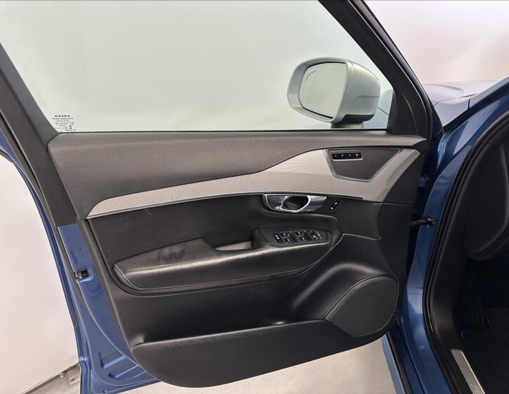 Volvo XC90 SUV 2,0 l 173 kw