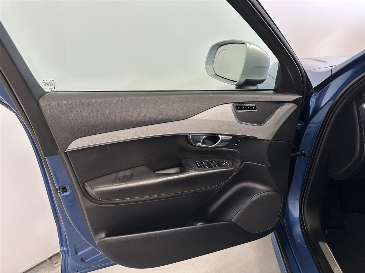 Volvo XC90 SUV 2,0 l 173 kw