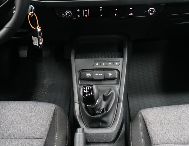 KIA Stonic Hatchback 998,0 74 kw