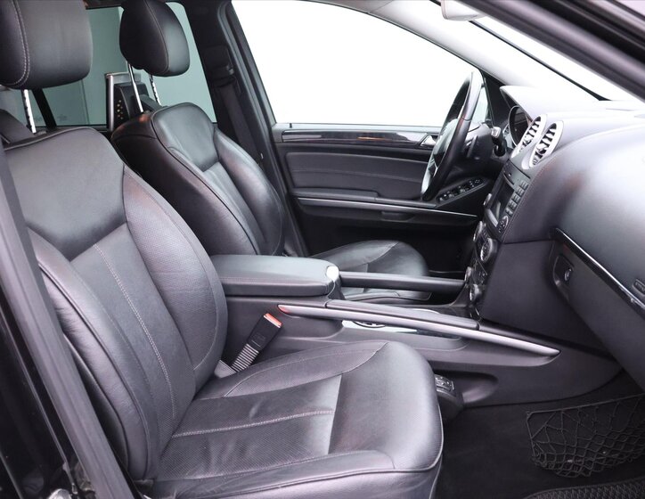 Mercedes-Benz GL SUV / Terénní 3,0 l 155 kw