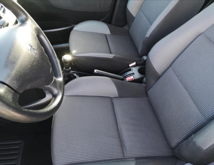 Peugeot 207 Hatchback 1,4 l 70 kw