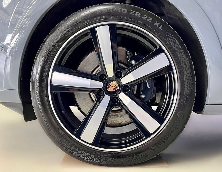 Porsche Cayenne SUV / Terénní 4,0 l 349 kw