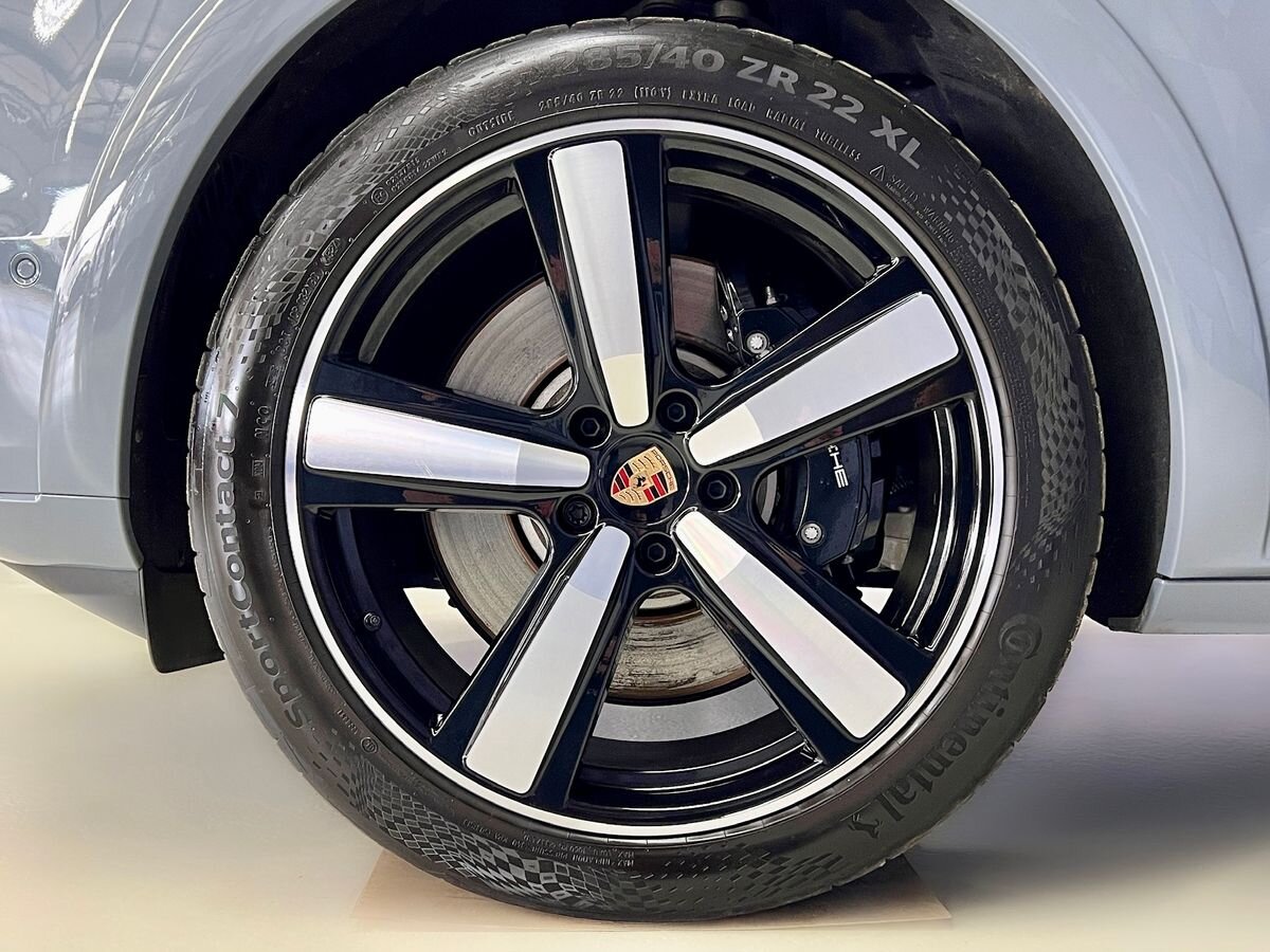 Porsche Cayenne SUV / Terénní 4,0 l 349 kw