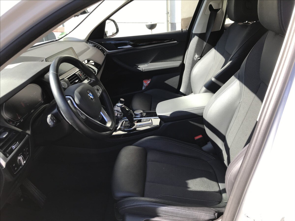 BMW X4 SUV / Terénní 2,0 l 140 kw