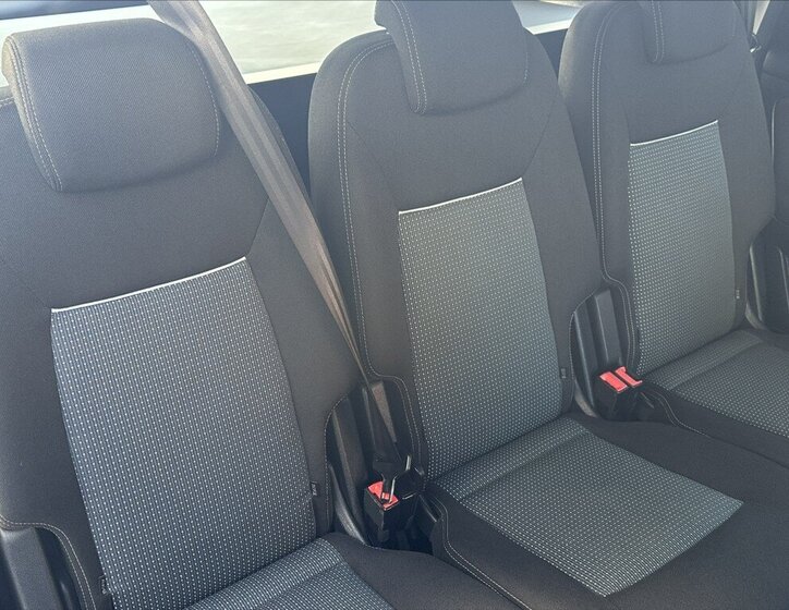 Ford S-MAX MPV 2,0 l 103 kw