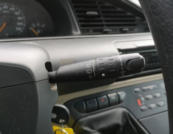 Peugeot 806 Kombi 2,1 l 80 kw