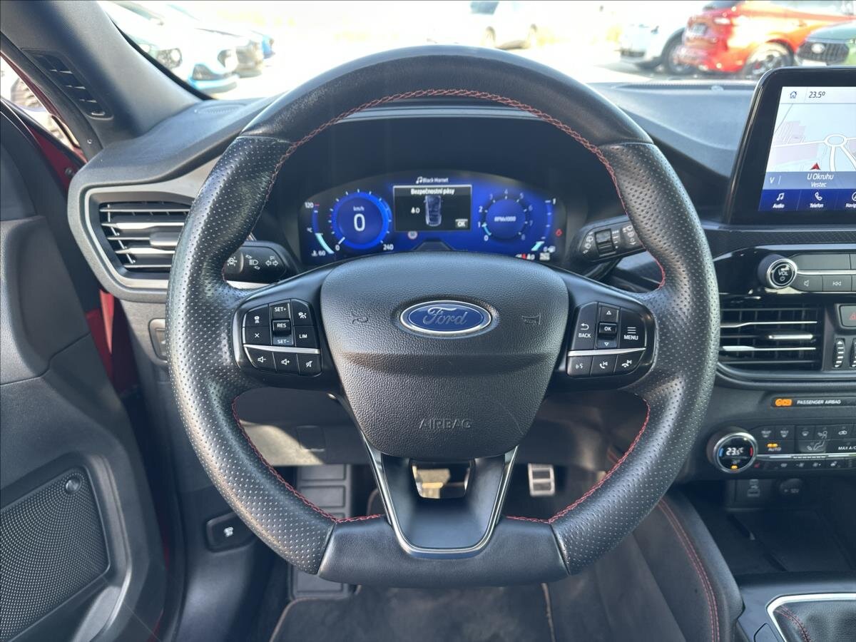 Ford Kuga SUV / Terénní 1,5 l 110 kw