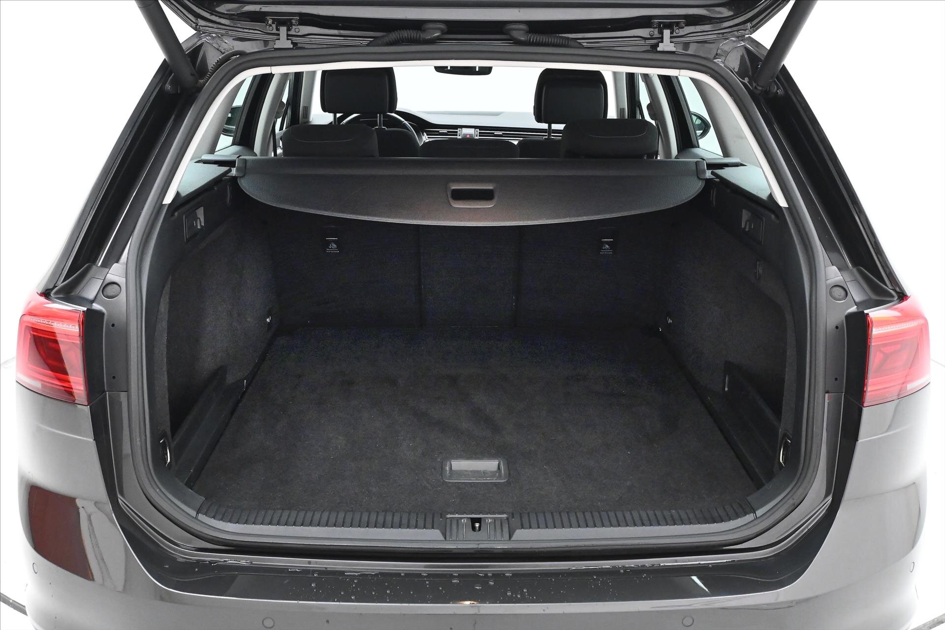 Volkswagen Passat Kombi 2,0 l 90 kw