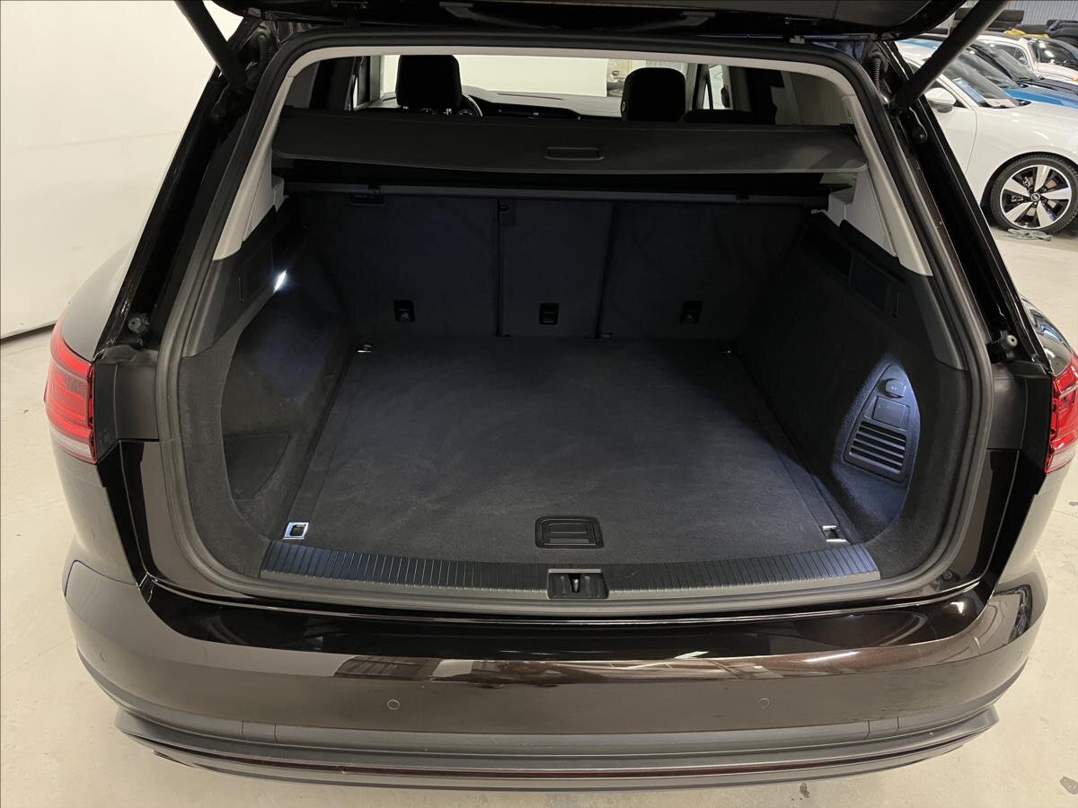 Volkswagen Touareg SUV / Terénní 3,0 l 170 kw