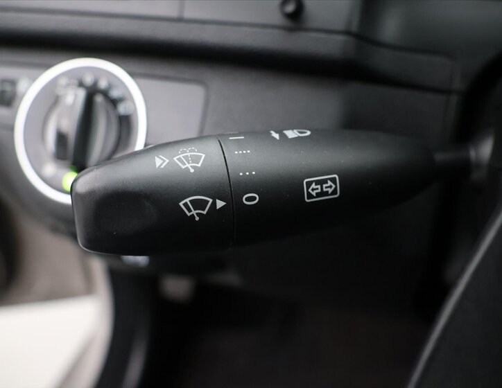 Mercedes-Benz Třídy C Sedan / Limuzína 2,1 l 125 kw