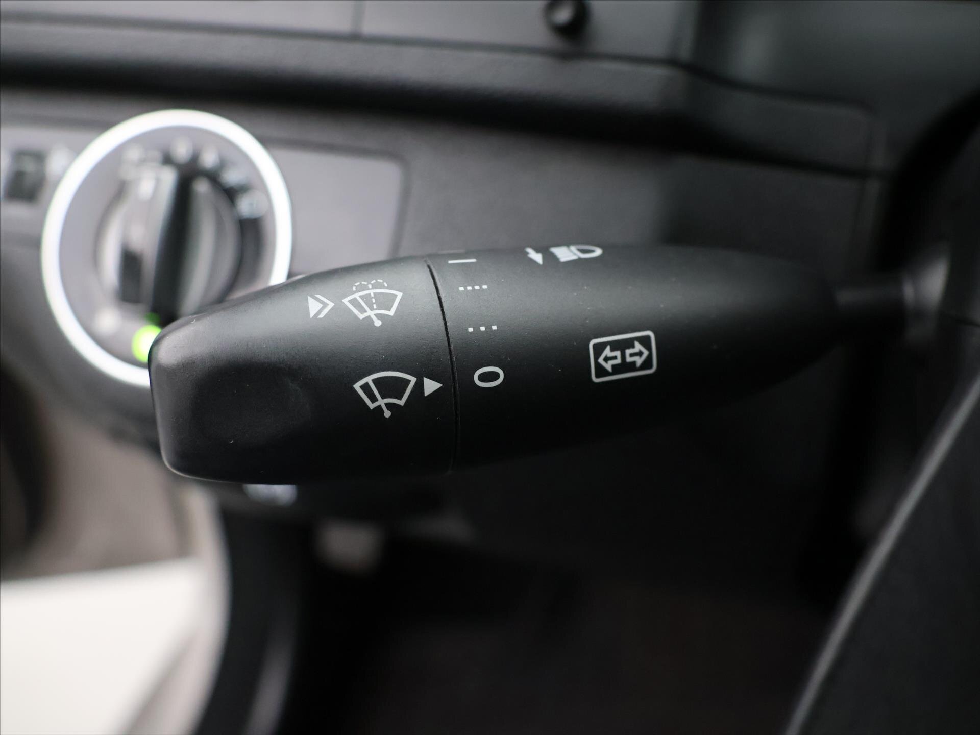 Mercedes-Benz Třídy C Sedan / Limuzína 2,1 l 125 kw