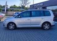 Volkswagen Touran 8