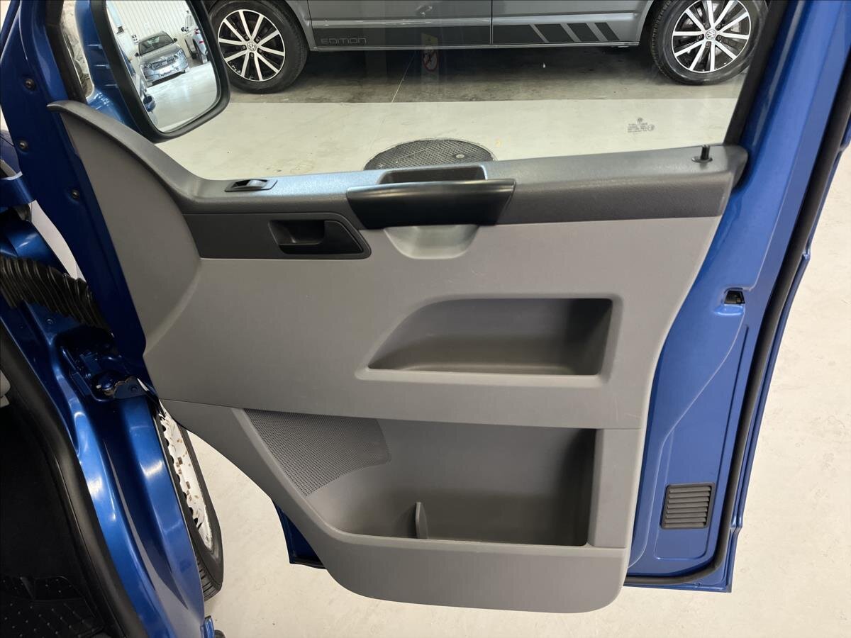 Volkswagen Caravelle Kombi 2,0 l 85 kw