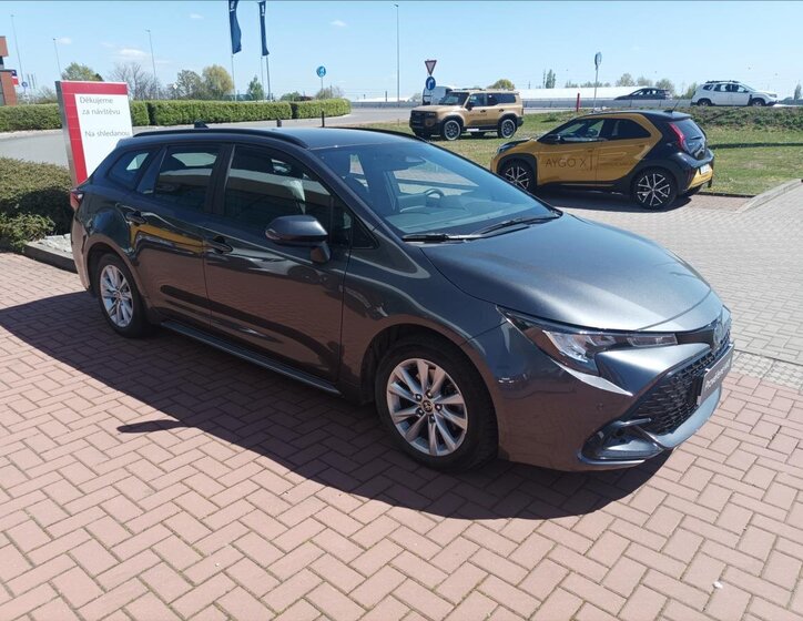 Toyota Corolla Kombi 2,0 l 112 kw
