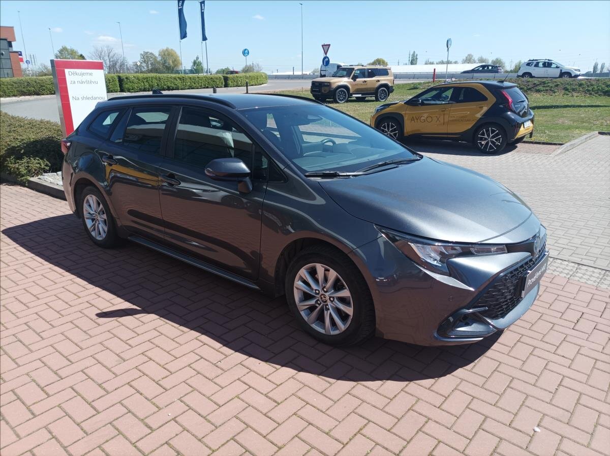 Toyota Corolla Kombi 2,0 l 112 kw