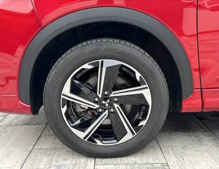 Mitsubishi Eclipse Cross Kombi 2,4 l 138 kw